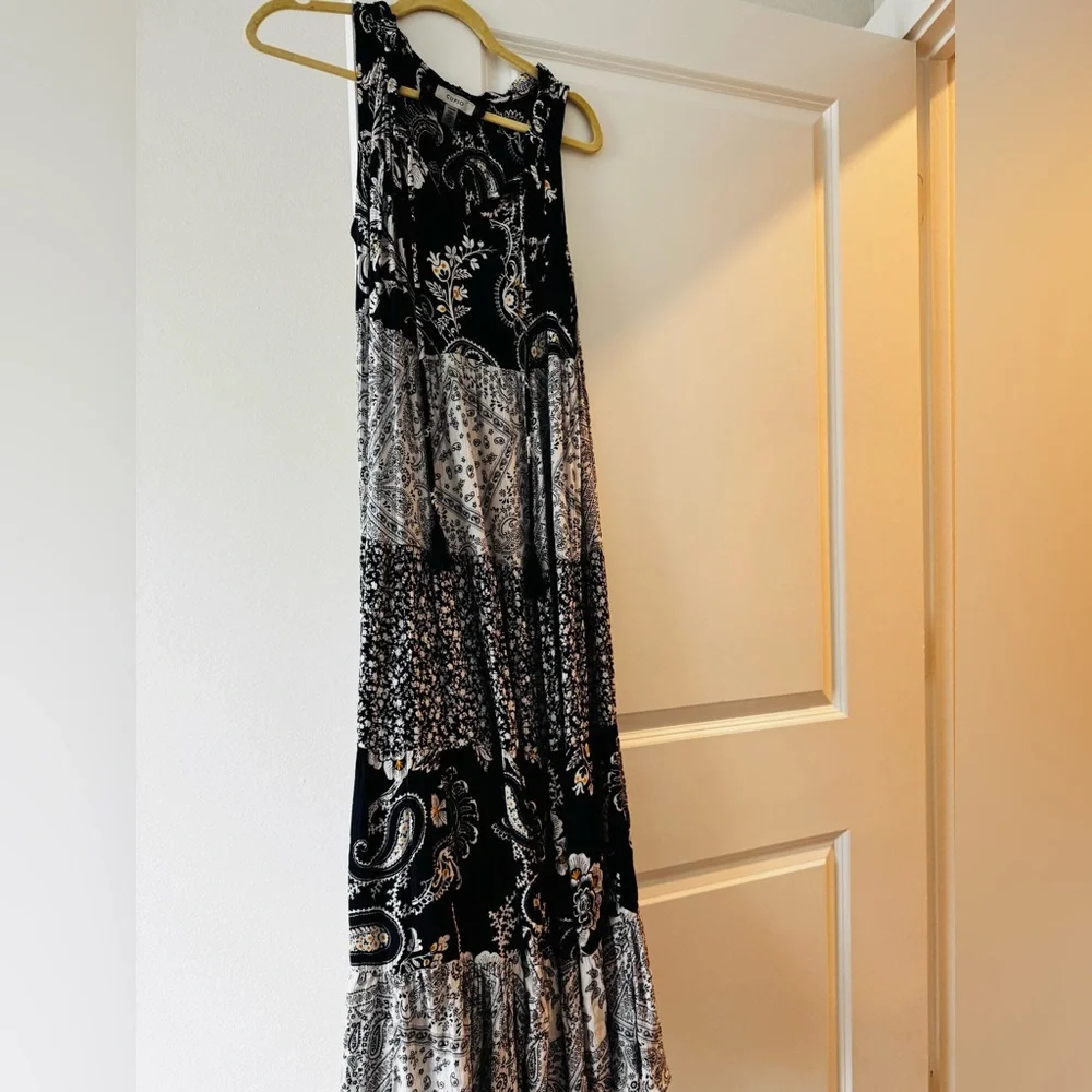 Cupio Black and White Patterned Maxi Skirt - Picture 5 of 9